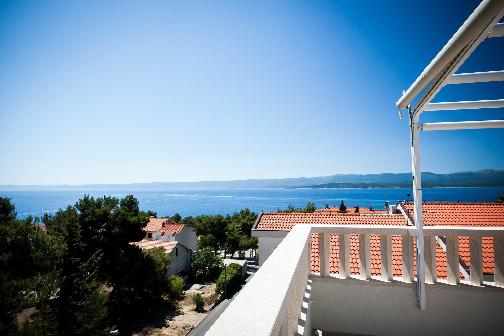 Mazuranic Apartments Bol Bagian luar foto